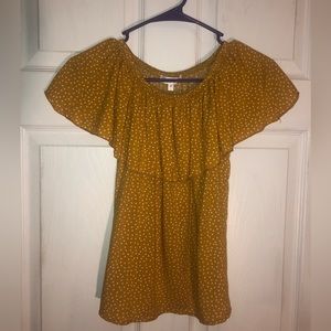 Stitch Fix “Persaya Girl”size M, top. Golden mustard polka dot, lightweight, NWT